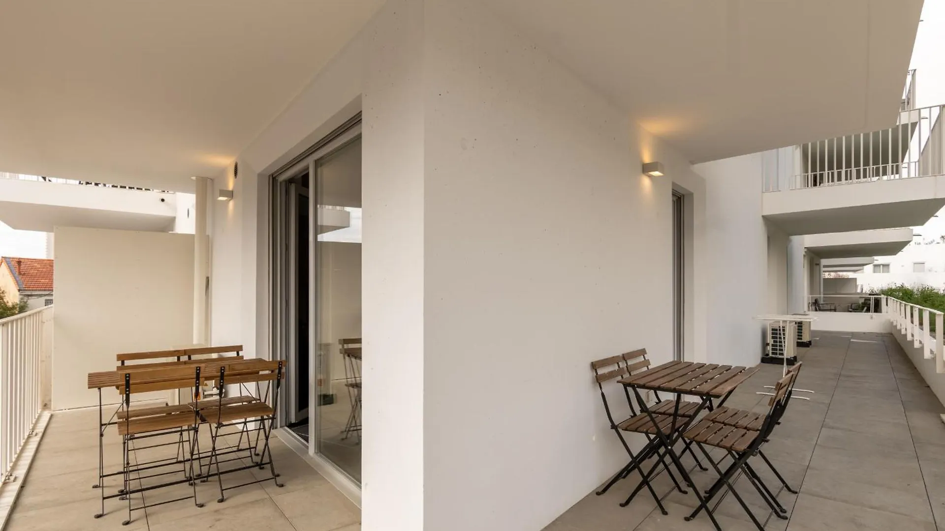 Appartement 70 M2 Climatise Avec Balcon Et Parking Marseille